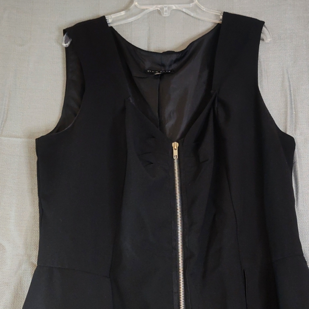 True Envy Dress - Picture 3 of 6